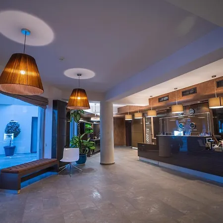 Grand Belvedere 4* 브라쇼브