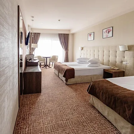 Grand Belvedere 4* 브라쇼브