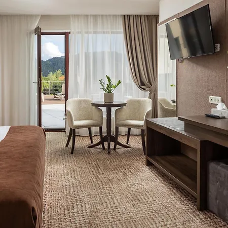 Grand Belvedere Hotel 4*