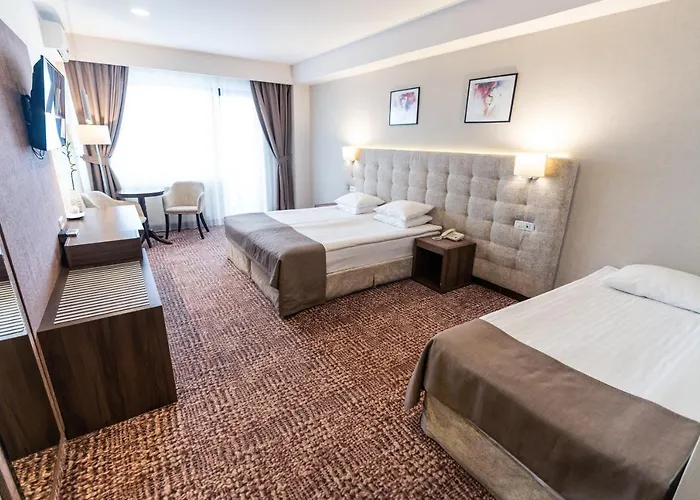 Grand Belvedere Hotel 4*